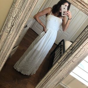 White maxi dress